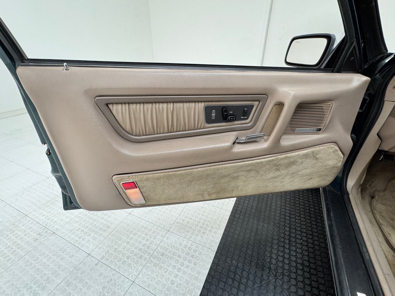 1992 Lincoln Mark VII 58