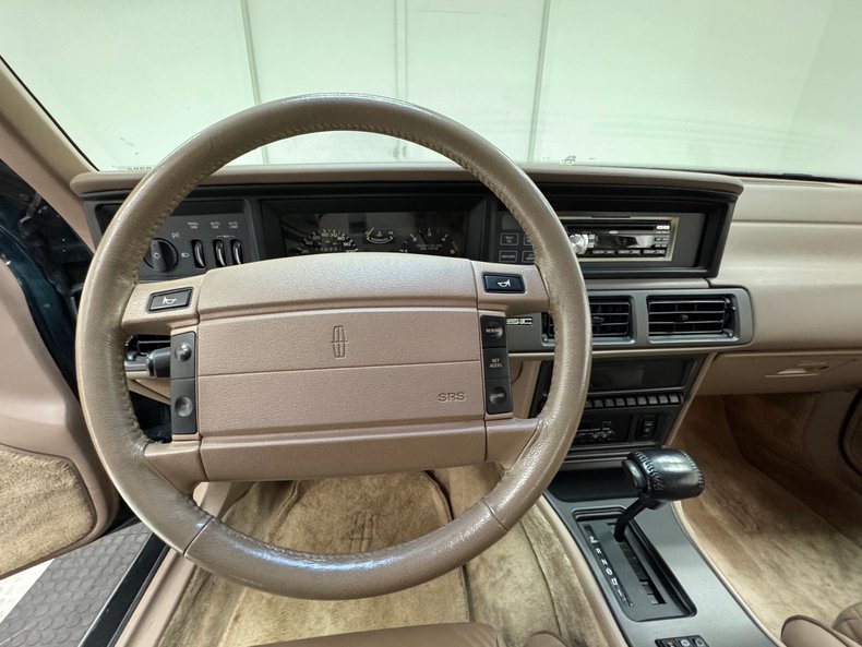 1992 Lincoln Mark VII 66