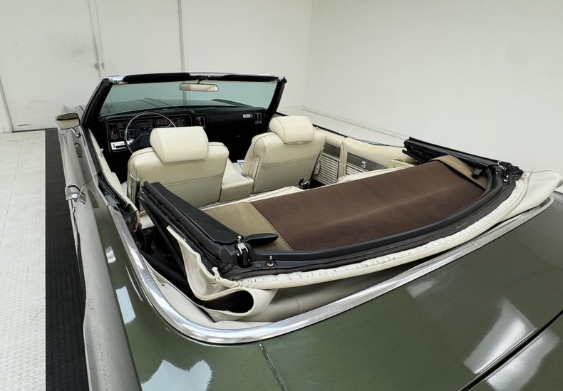1969 Buick Wildcat Custom 21