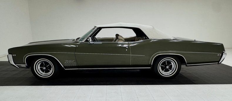 1969 Buick Wildcat Custom 3