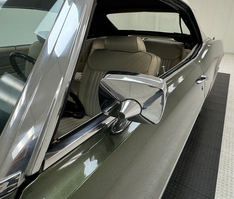 1969 Buick Wildcat Custom 18