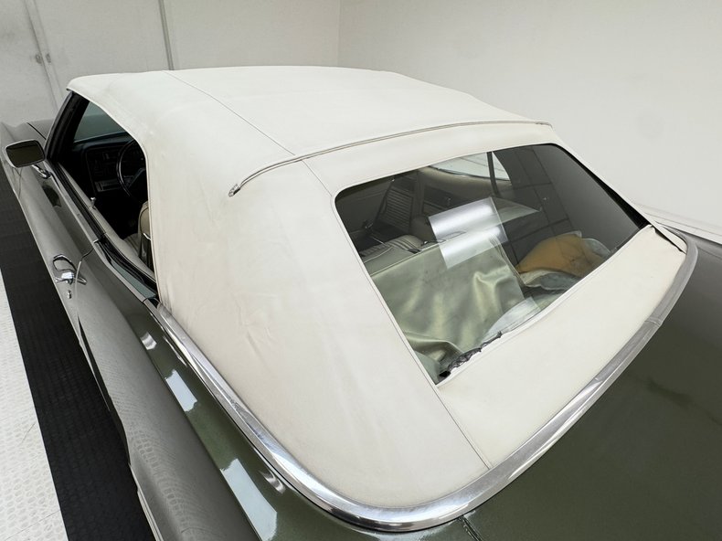 1969 Buick Wildcat Custom 20