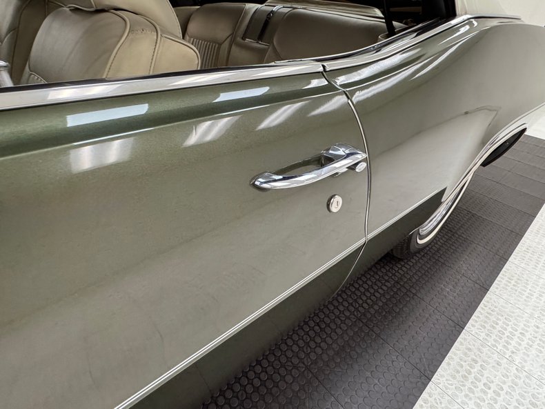 1969 Buick Wildcat Custom 19