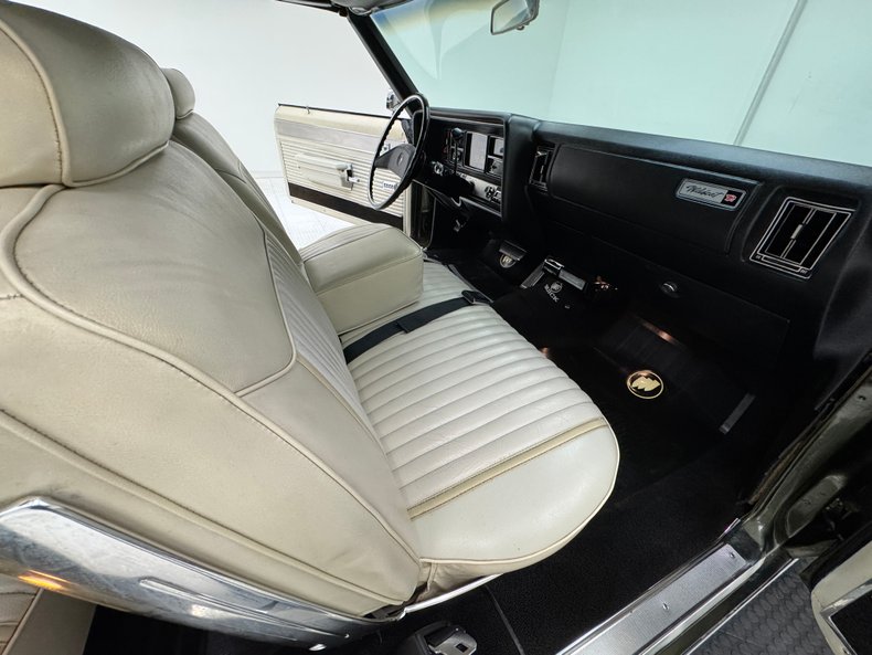 1969 Buick Wildcat Custom 68