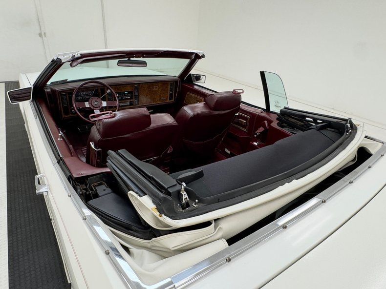1983 Buick Riviera 22