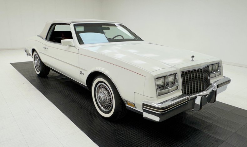 1983 Buick Riviera 10