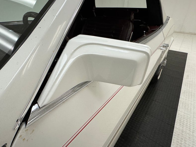 1983 Buick Riviera 19