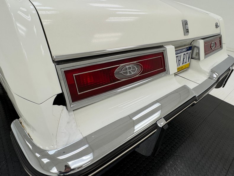 1983 Buick Riviera 24