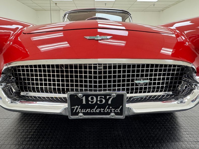 1957 Ford Thunderbird 12