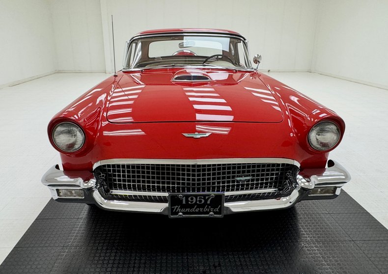 1957 Ford Thunderbird 11