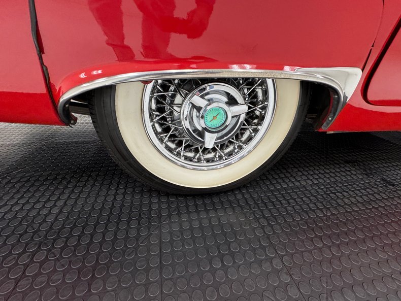 1957 Ford Thunderbird 28