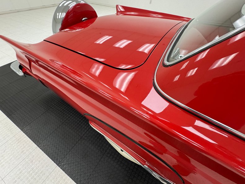 1957 Ford Thunderbird 33
