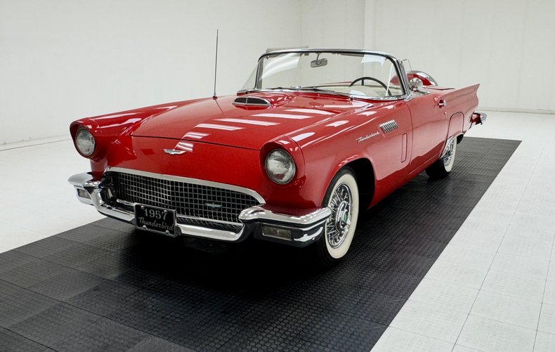 1957 Ford Thunderbird 2