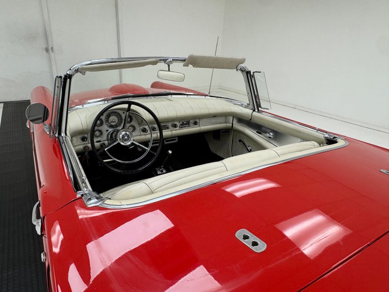 1957 Ford Thunderbird 24