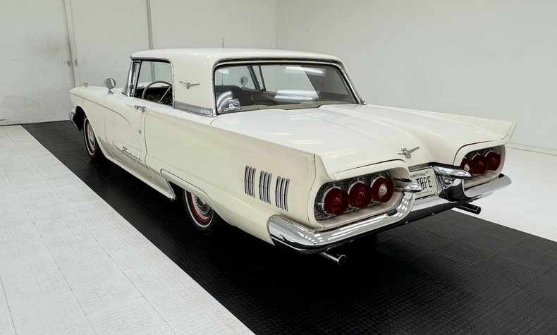 1960 Ford Thunderbird 3