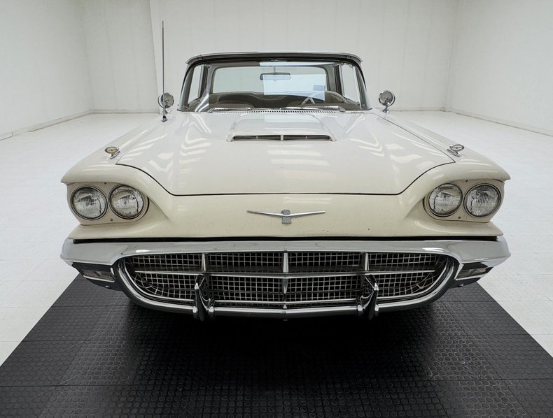 1960 Ford Thunderbird 8
