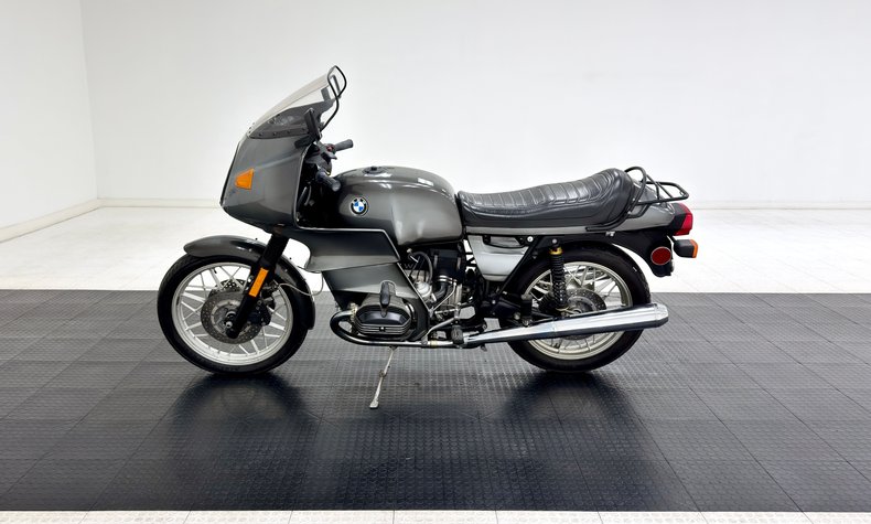 1983 BMW 100RS | https://www.classicautomall.com/