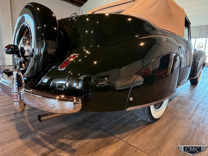 1941 Lincoln Continental 38
