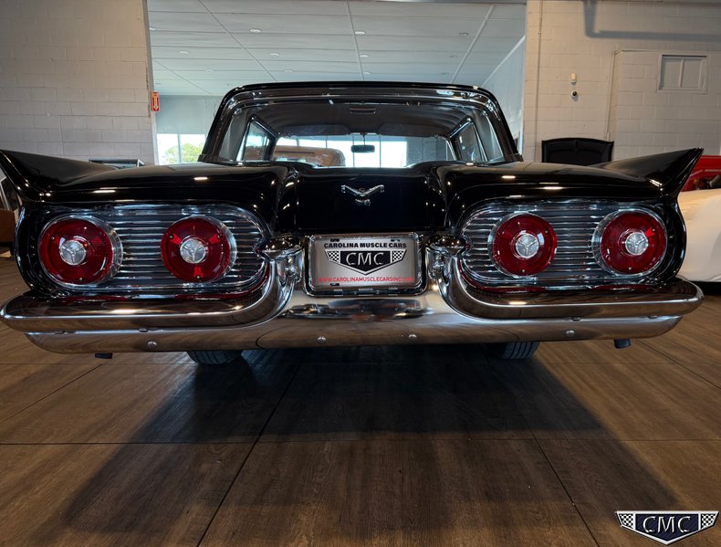 1959 Ford Thunderbird 42