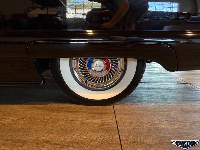 1959 Ford Thunderbird 36