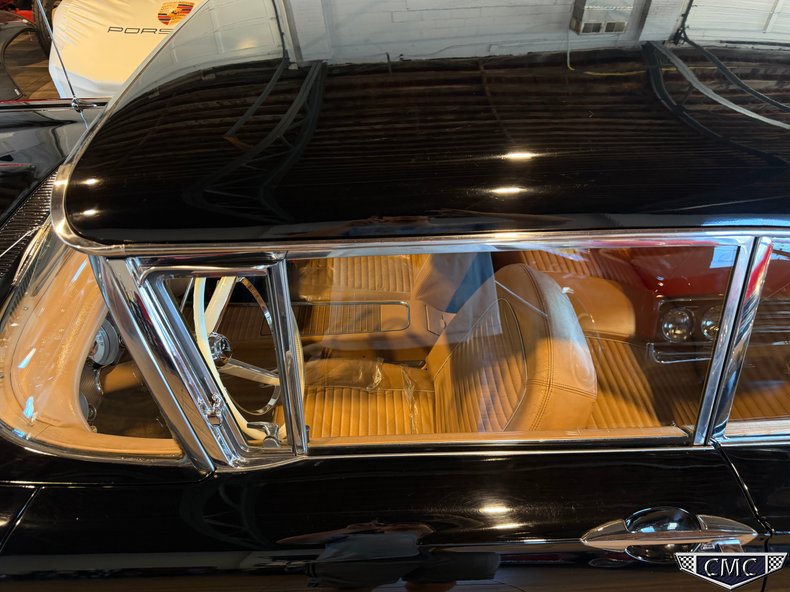 1959 Ford Thunderbird 33