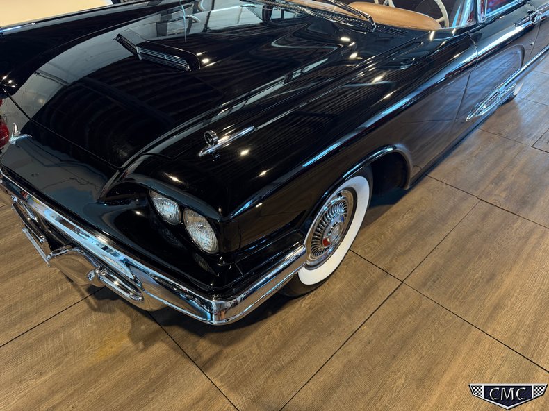 1959 Ford Thunderbird 26
