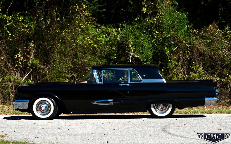 1959 Ford Thunderbird 2