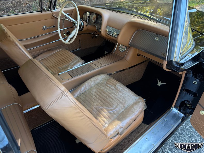 1959 Ford Thunderbird 72