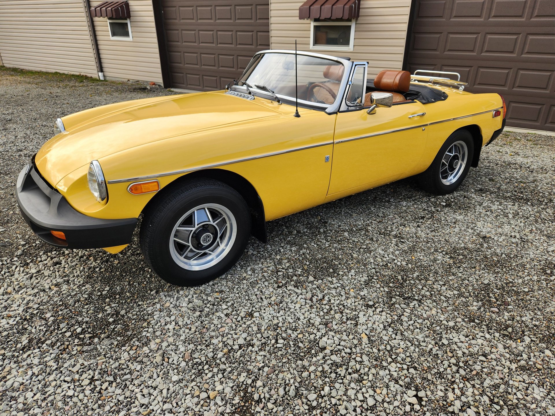 クレオページ 1976 MG MGB | Carlisle Auctions