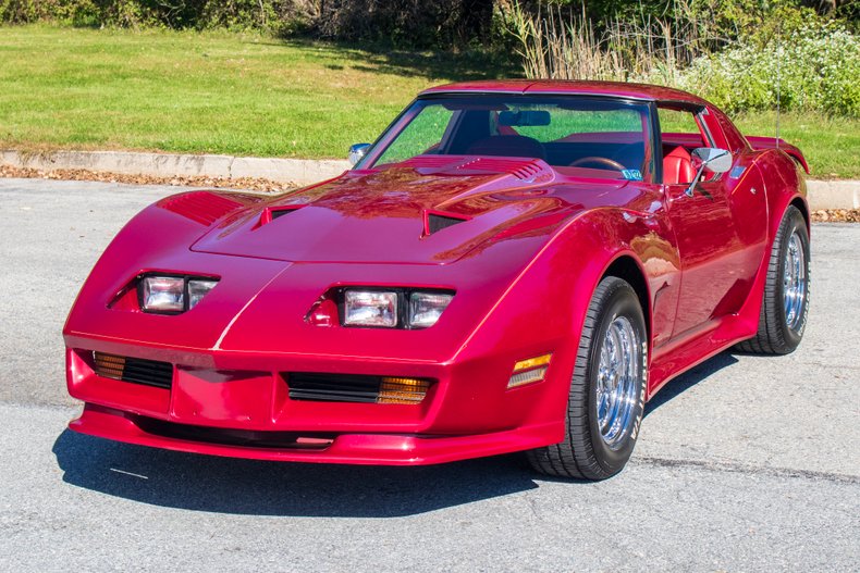 1977 Chevrolet Corvette Coupe 4
