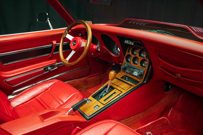 1977 Chevrolet Corvette Coupe 25