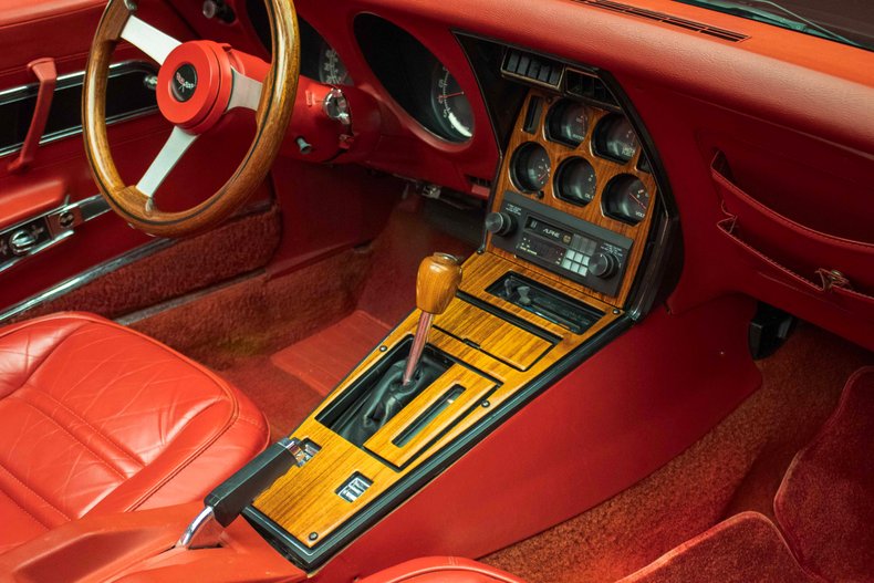 1977 Chevrolet Corvette Coupe 26