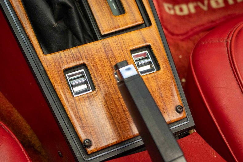1977 Chevrolet Corvette Coupe 37