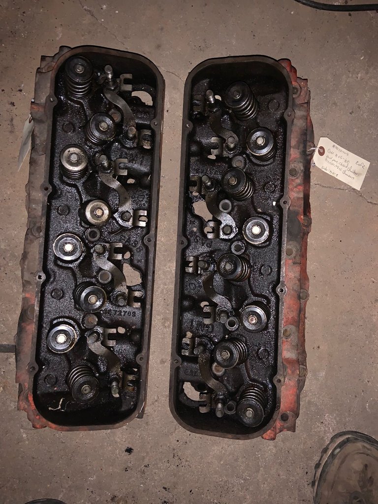 1965-66 oval port, closed chamber, 396, 427, 98cc chambers cylinder heads