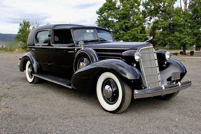 1935 Cadillac 370D