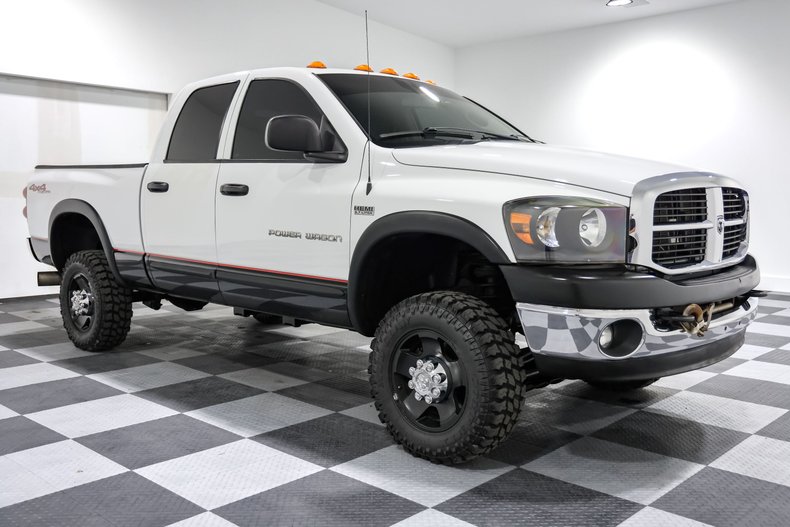 Dodge Ram 2500 2010-2018 Chrome LED Tail Lights A1 | A132I3SO109