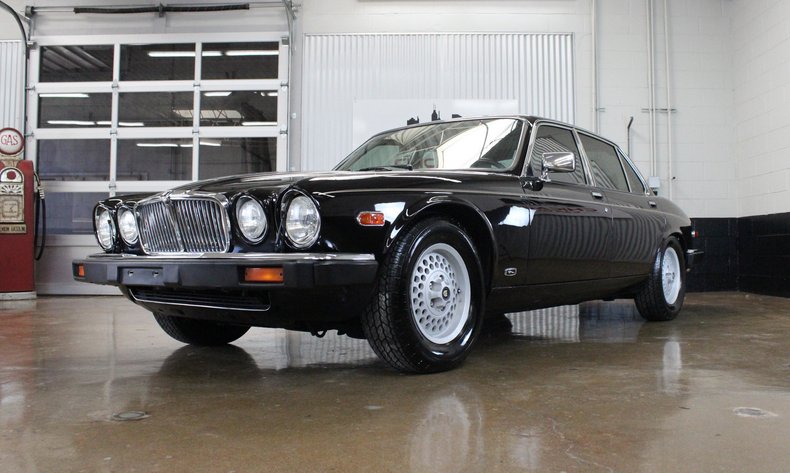 For Sale 1992 Jaguar XJ12 Vanden Plas