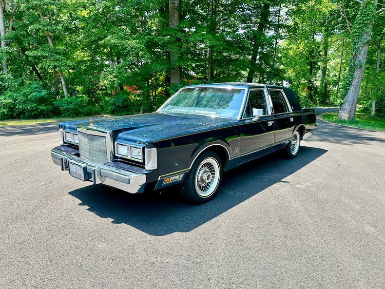 For Sale 1988 Lincoln Town Car