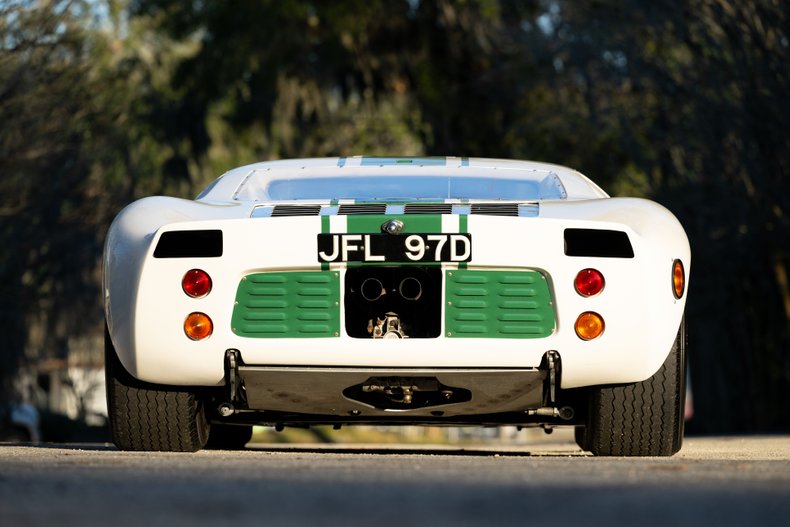 1966 Ford GT40 6