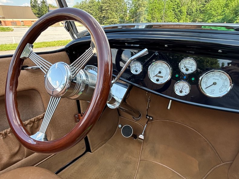 1932 Ford Hi-Boy 198