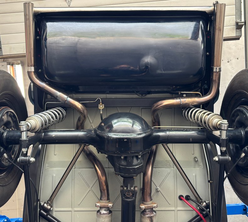 1932 Ford Hi-Boy 236
