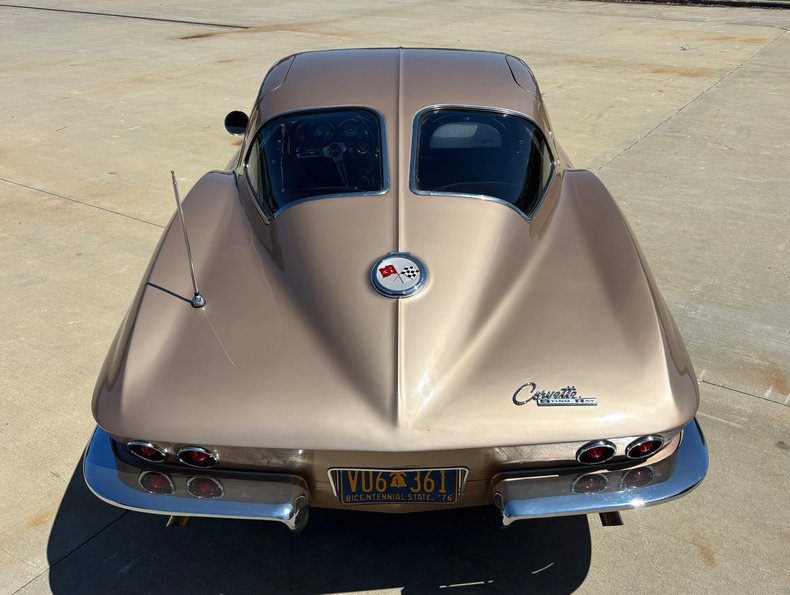 1963 Chevrolet Corvette 39