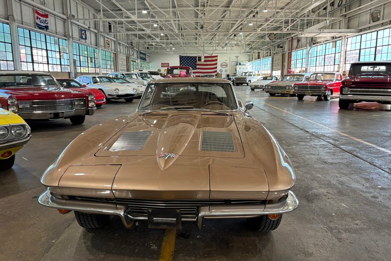 1963 Chevrolet Corvette 45