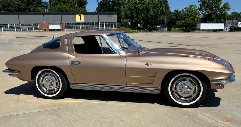 1963 Chevrolet Corvette 55