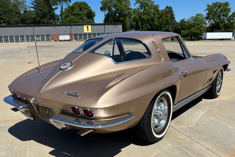 1963 Chevrolet Corvette 81
