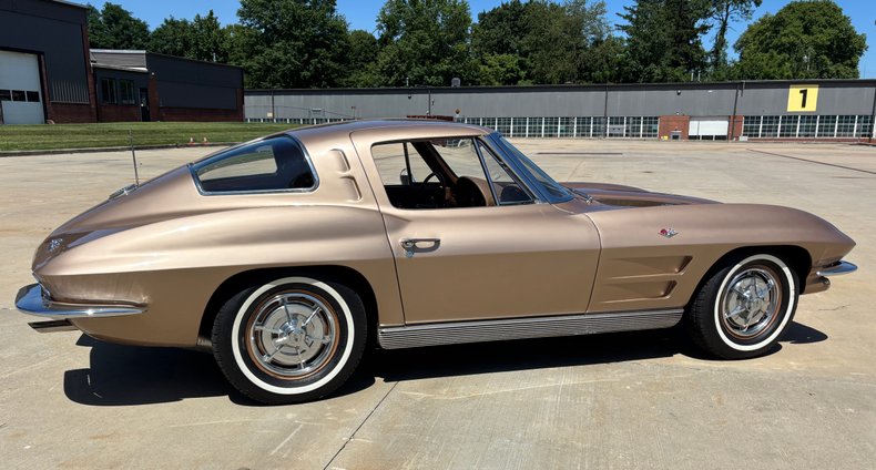 1963 Chevrolet Corvette 85