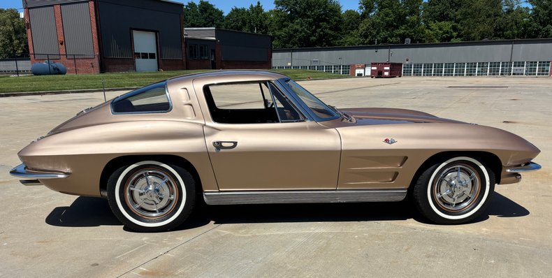1963 Chevrolet Corvette 87