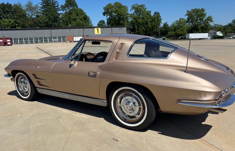 1963 Chevrolet Corvette 127