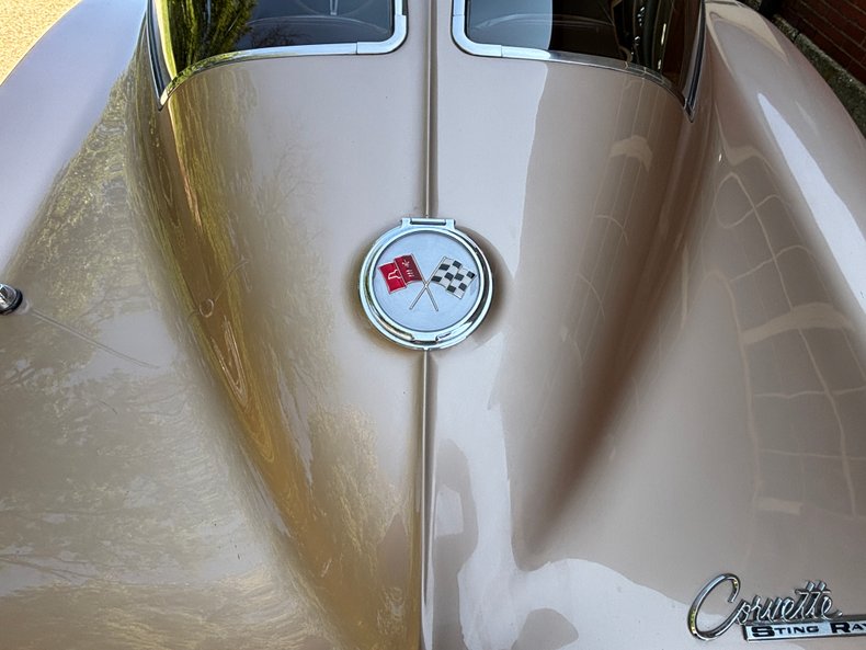 1963 Chevrolet Corvette 143