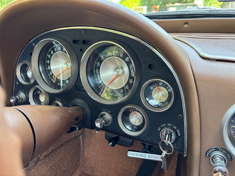1963 Chevrolet Corvette 161
